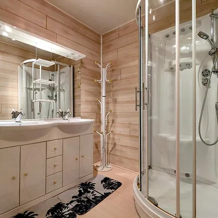 Hébergement de vacances Maison De Caractère Pour 12, Proche Gérardmer&thermes, Nature Et Confort - - Fr-1-589-40