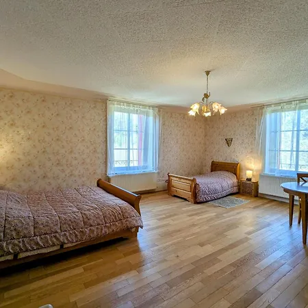 Hébergement de vacances Maison De Caractère Pour 12, Proche Gérardmer&thermes, Nature Et Confort - - Fr-1-589-40